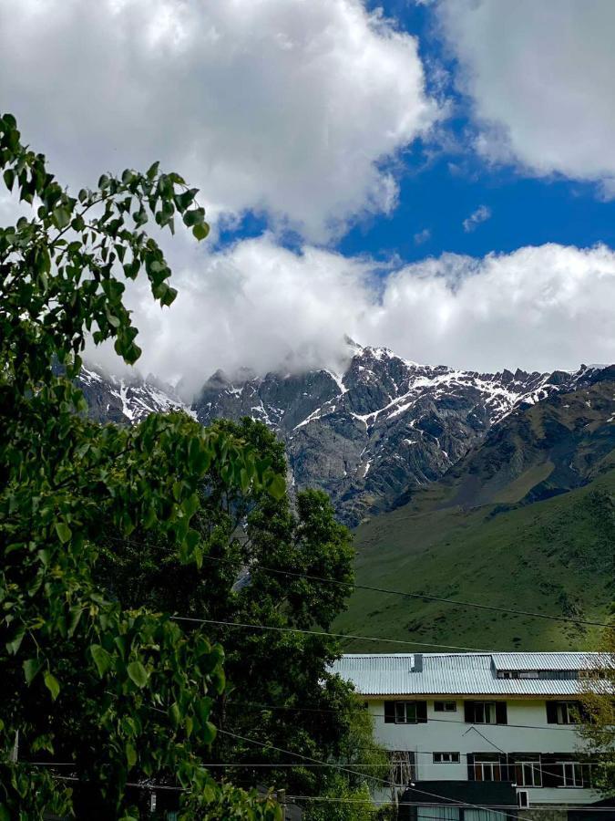 Mood Hotel Kazbegi Exterior photo